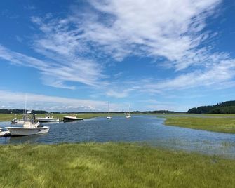 Modern Cottage, Private Island, Unparalleled beauty - Essex - Outdoors view