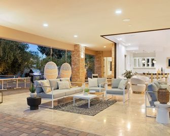 Skyview - Private Mountainside Villa with Pool, Game Room & Gym! #004928 4br - Palm Springs - Lobi