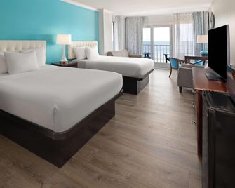 Howard Johnson Plaza by Wyndham Ocean City Oceanfront - Ocean City - Schlafzimmer