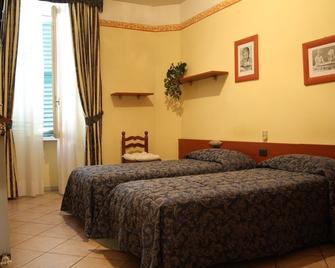 Hotel Cavallo Bianco - Novara - Bedroom
