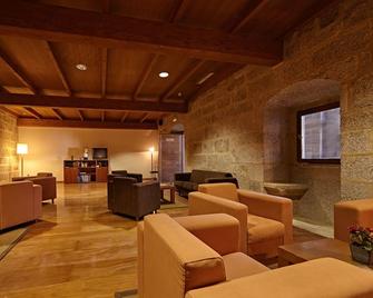Eurostars Monumento Monasterio de San Clodio Hotel & Spa - Leiro - Lounge
