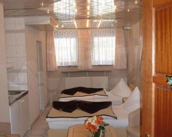 Hotel Tenne - Viernheim - Bedroom