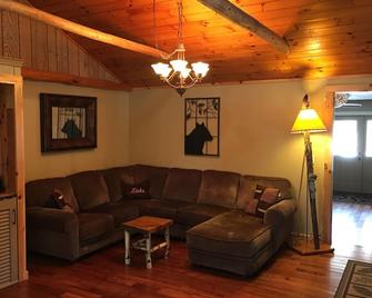 Adirondack luxury vacation - Eagle Bay - Sala de estar