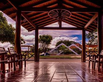 Pantanal Hotel - Miranda - Patio