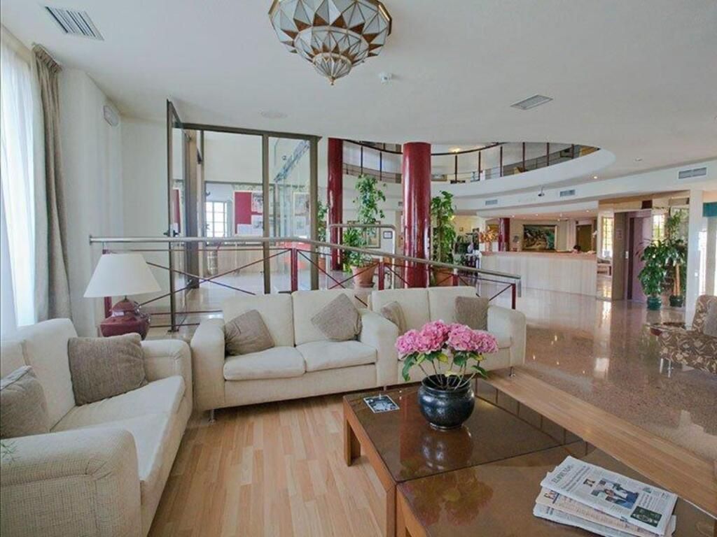 Hotel Perla Marina - נרחה - לובי