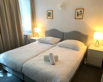 Hotel Berg - Cologne - Phòng ngủ