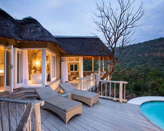 Clifftop Exclusive Safari Hideaway - Vaalwater - Balcony