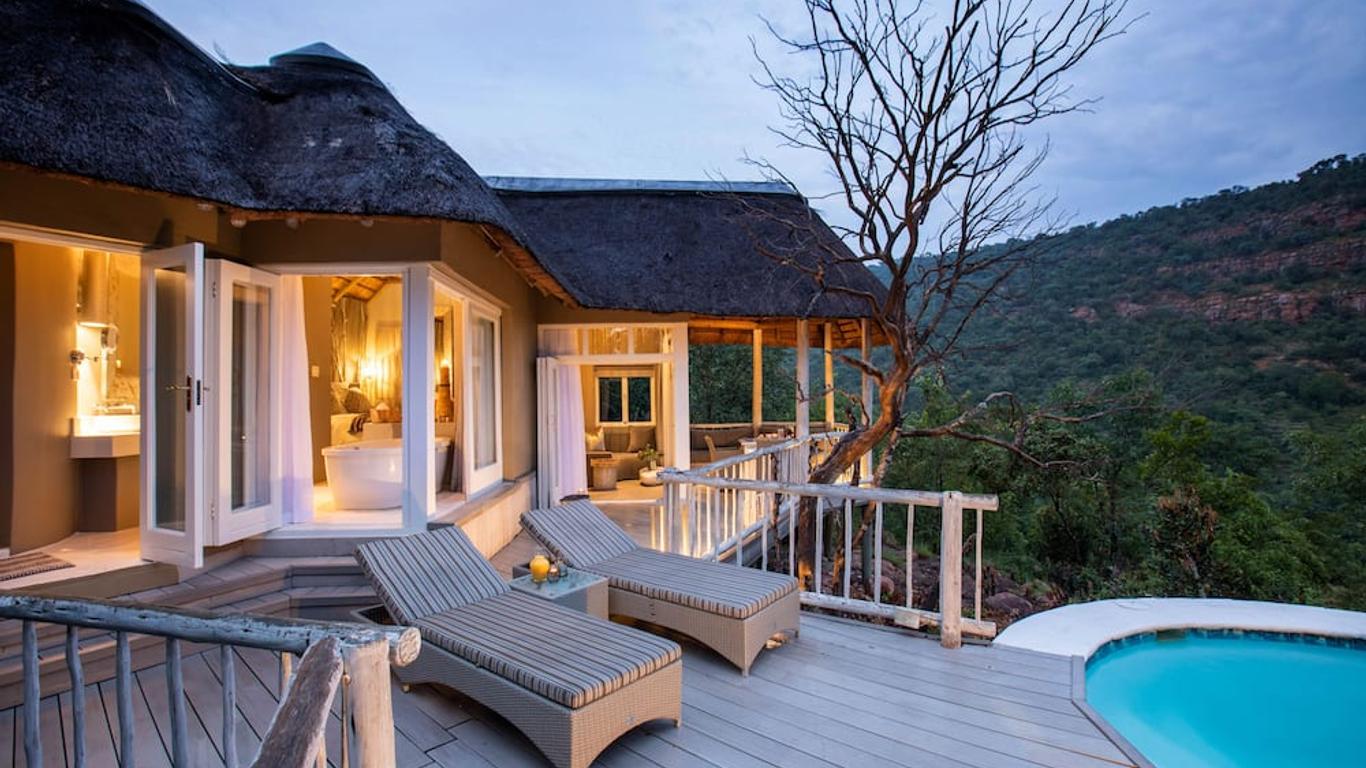 Clifftop Exclusive Safari Hideaway