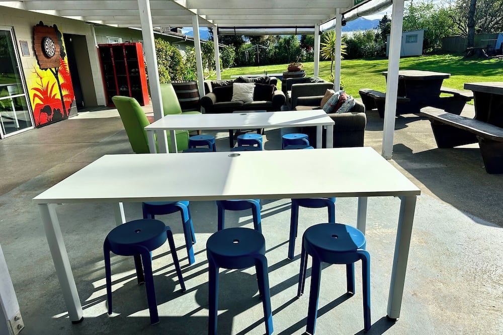 Happy Apple Backpackers - מוטואקה - פטיו