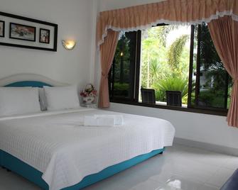 White Elephant Resort - Surin - Bedroom