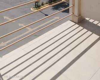 Hotel Korea Garden - Apodaca - Balkon