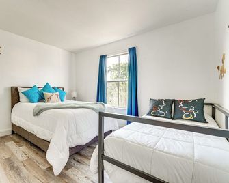 Resort Pool & Arcade: Family Townhome in Davenport - Davenport