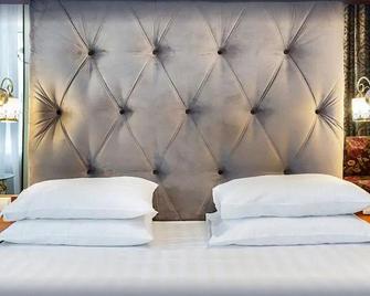 Grand Hotel Belorusskaya - Moscow - Bedroom