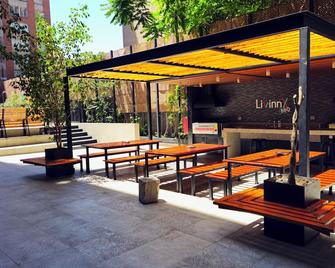 Shortstays Santiago - Santiago - Patio