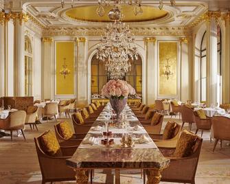 Hotel Plaza Athenee - Paris - Restaurant