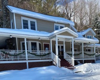 Whiteface Farm Adirondack Bed and Breakfast - Wilmington - Budova