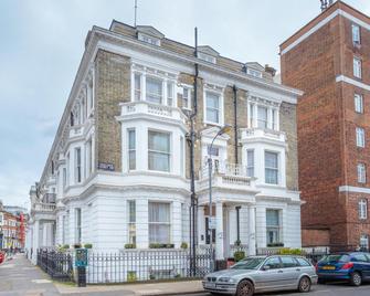 Castletown House - London - Building