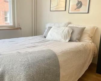 Lovely studio in the famous Design District area. - Helsinki - Bedroom