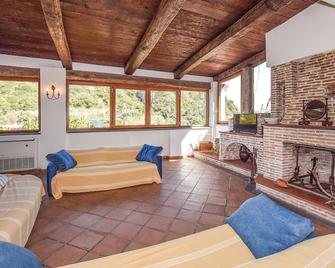Lovely home in Forio D'Ischia - Lacco Ameno - Living room