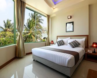 Season Holidays at Hulhumale - Malé - Bedroom