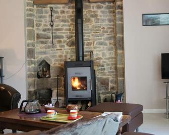 Gite Montaigu-les-Bois, 2 bedrooms, 4 persons - Montaigu-les-Bois - Sala de estar
