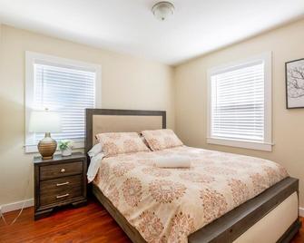 Marbella Lane Triplex San Jose - San Jose - Bedroom