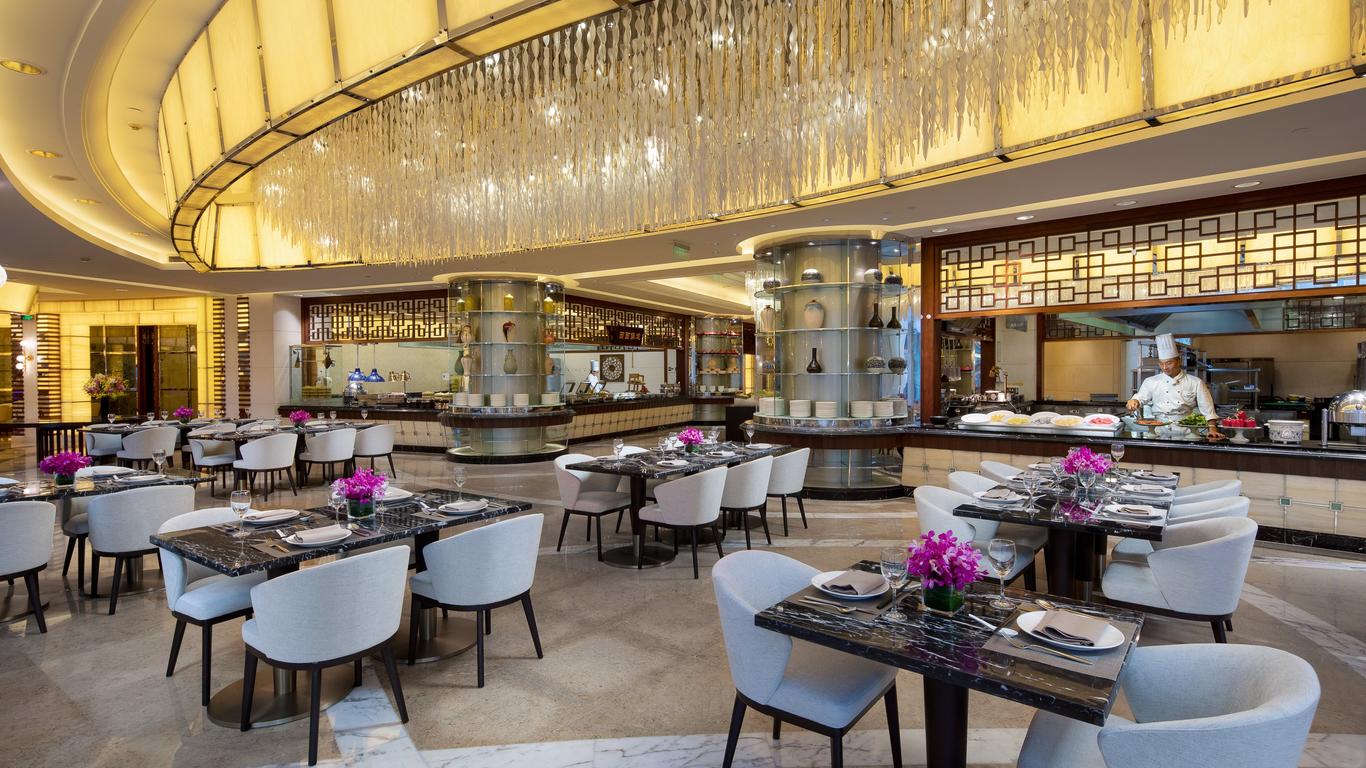 كروان بلازا شنغهاي فودان، آن آي آيتش جي هوتل