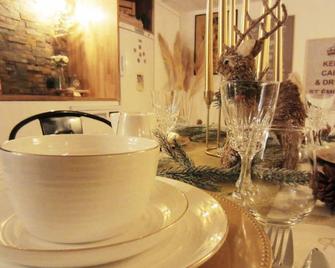 Cadre Idéal Pour les Amoureux de la Nature ! - Saint-Savin - Restaurant