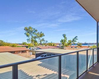 Dashing Delight Stylish 1x1 - Port Hedland - Balcony