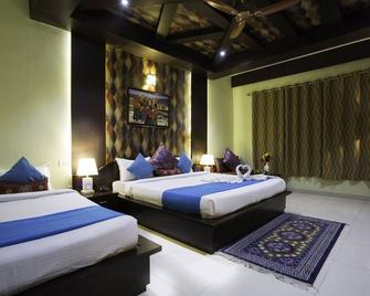 Golden Kuensel Resort & Spa - Kālimpong - Bedroom