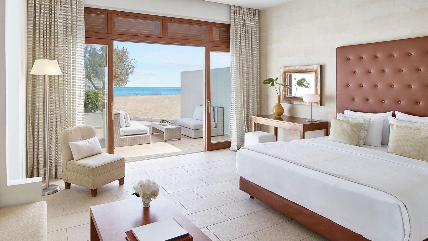 أميرانديز، إيه جريكوتيل ريزورت تو ليف