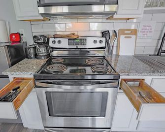 Serene 1br Escape Near Bricktown - 32a - Oklahoma City - Kitchen