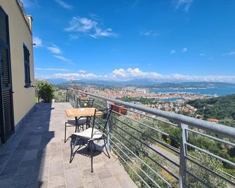 Agriturismo La Pietra - La Spezia - Parveke