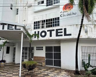Hotel Chi Ibal Hu Cancun - Cancún - Gebouw