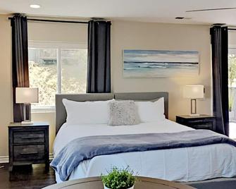 Point Loma 2nd Floor Guest House with view Near Beaches - San Diego - Sovrum