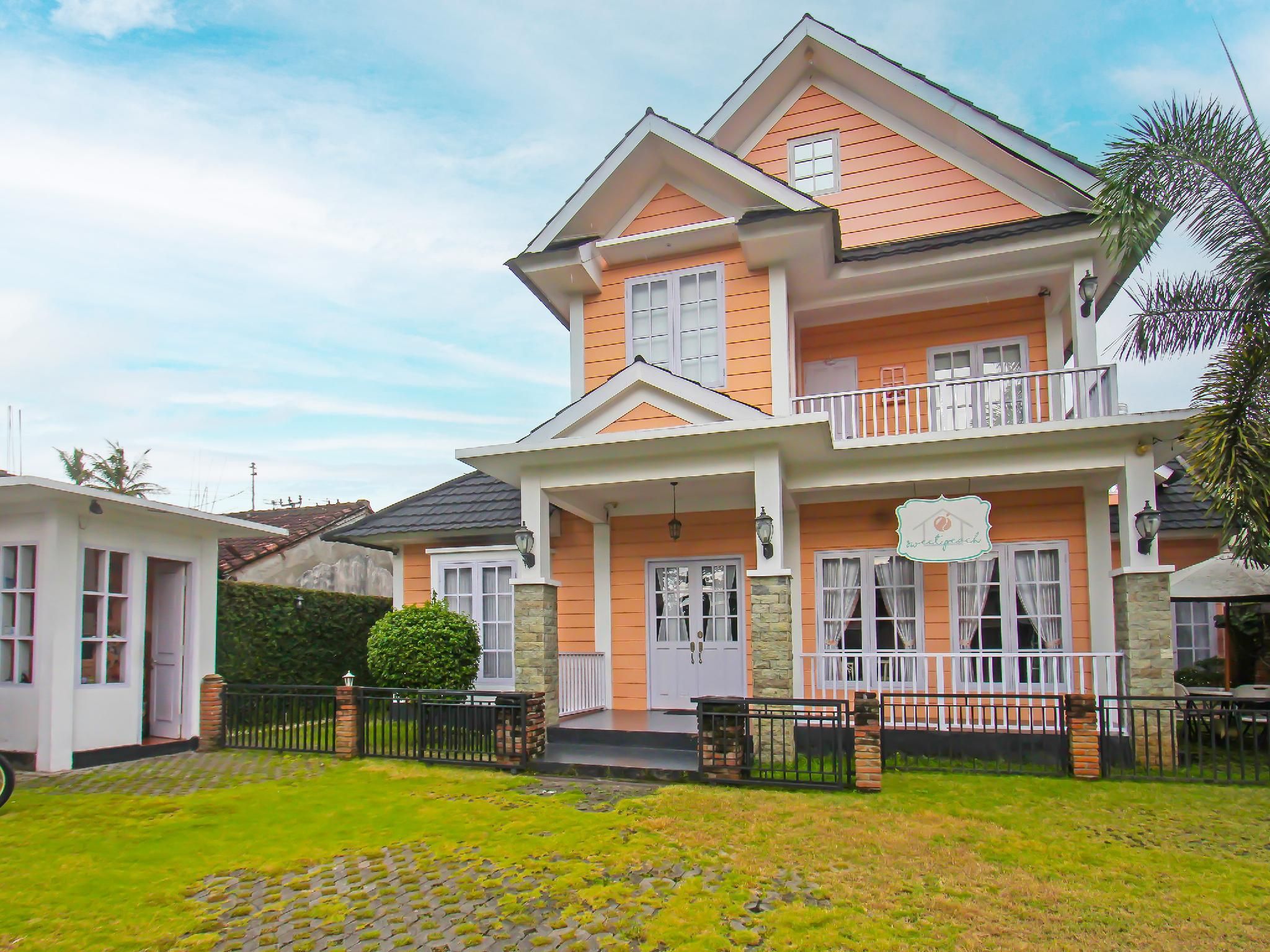 Capital O 92559 Sweet Peach House - Senggigi - Edificio