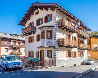 Appartamento Mokino Center Myholidaylivigno - Livigno - Building