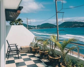 Orchid Hotel And Spa Kalim Bay - Patong - Parveke