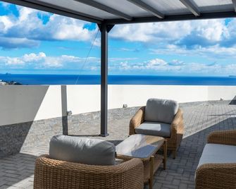 Ozeanica Heights by LovelyStay - Gaula - Balcón