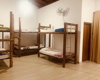 Jungle city Hostel - Galle - Habitación