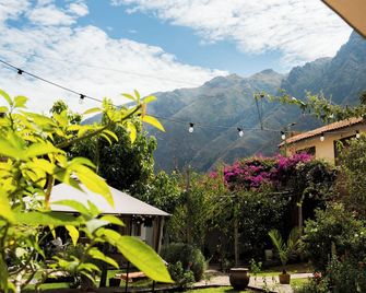 Luz y Amistad - Pisac - Pisac