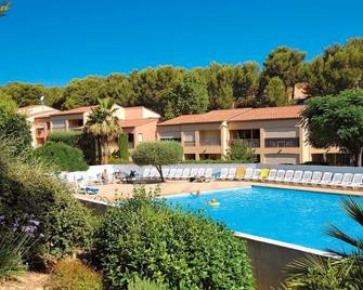Residence Le Vallon Du Roy - Sanary-sur-Mer - Pool