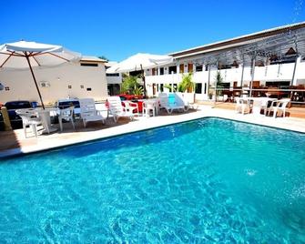 Apart Hotel Veleiros - Santa Cruz Cabrália - Piscina