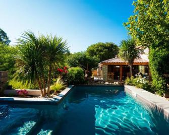 Le Jardin Aux Sources - Brissac - Pool
