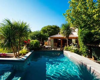 Le Jardin Aux Sources - Chateau De Brissac - Brissac - Piscine