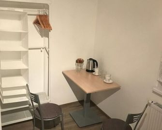 米基客房飯店 - 薩格勒布 - 臥室