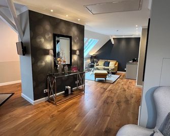 Boutique-Hotel Moseltor - Traben-Trarbach - Salon