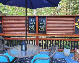nature loft on 10 acreas - Qualicum Beach