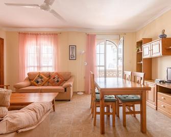 Planta uno Valle de Abdalajis - Malaga - Pokój dzienny