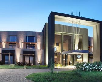 Dazzler Campana - Campana - Edificio